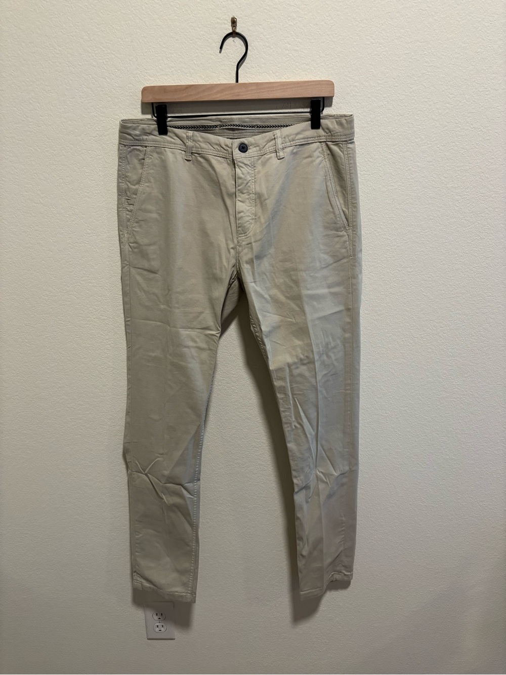 Zara Men Beige Khacki Slim Chinos 32 Waist